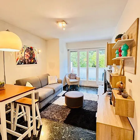 Azure Horizons Seaside Escape *