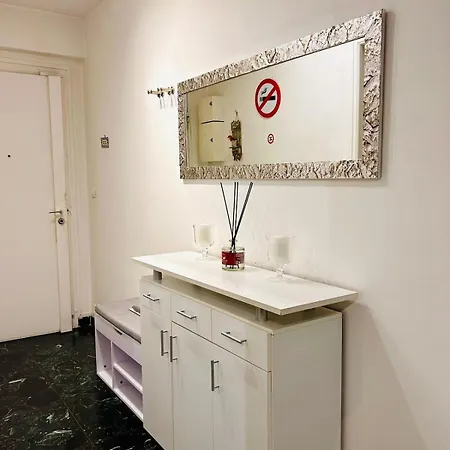 Azure Horizons Seaside Escape Διαμέρισμα *