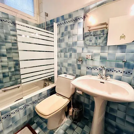 Azure Horizons Seaside Escape