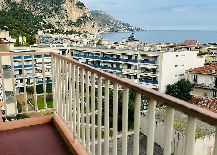 شقة Azure Horizons Seaside Escape *
